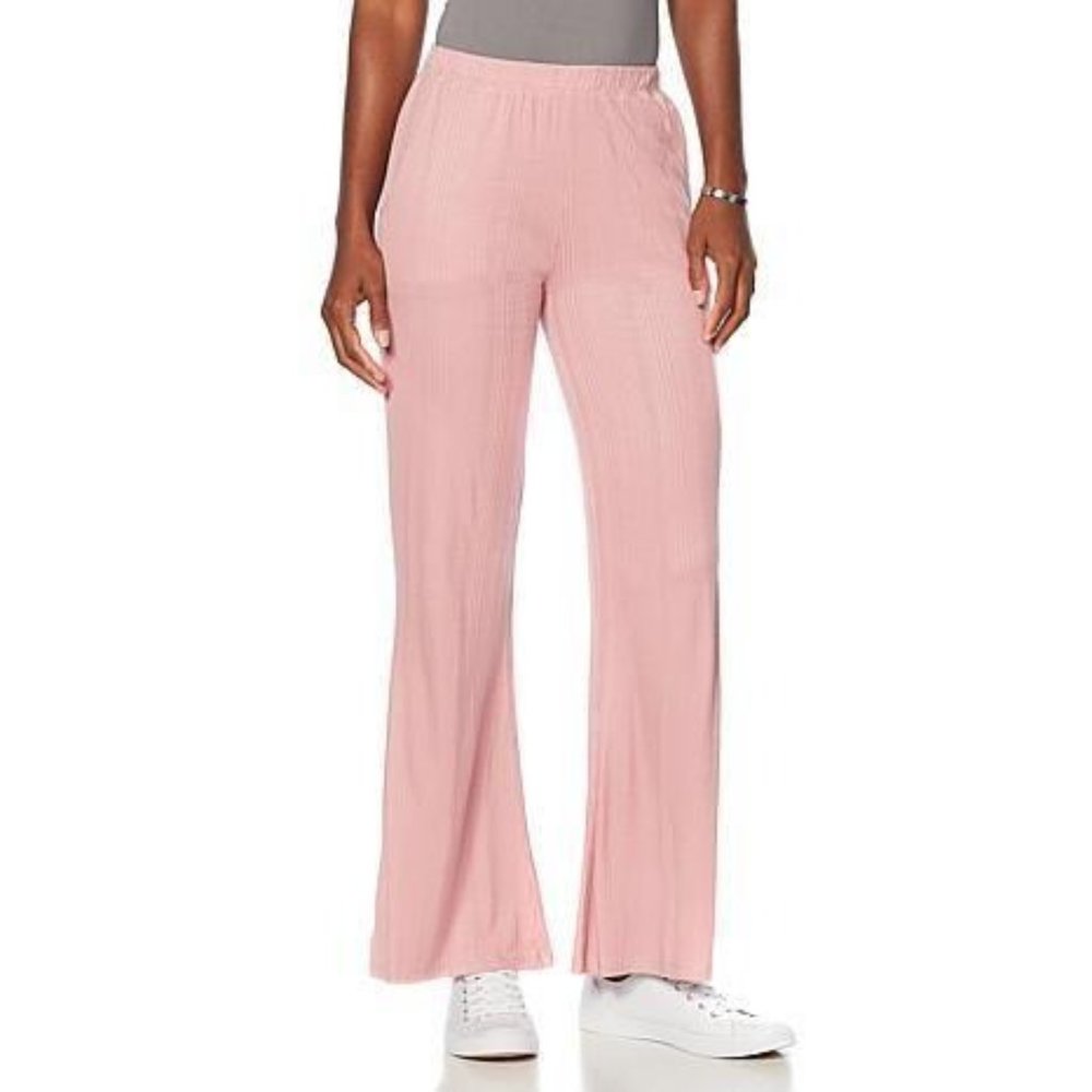 🛍 OFFER $20 🛍Soft & Cozy Loungewear Cool Luxe Knit Ribbed Pant